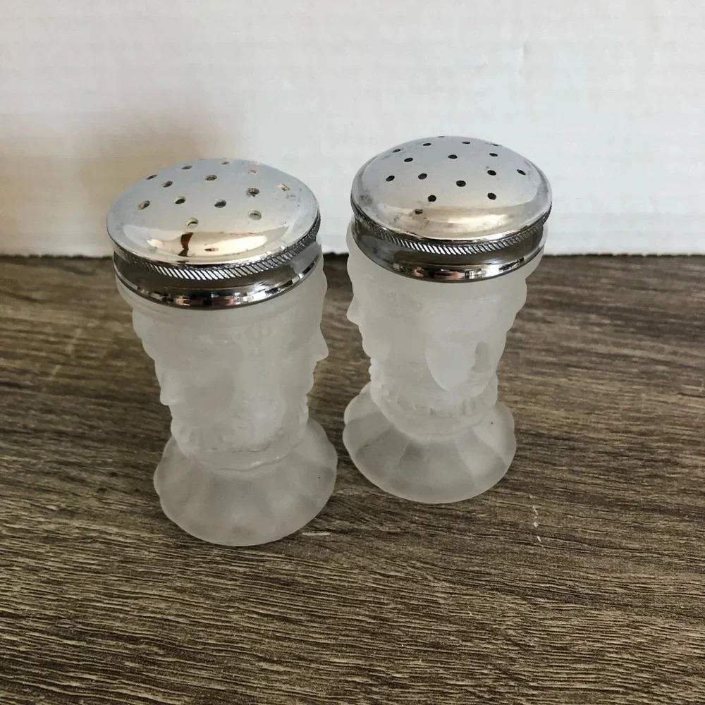 Vtg Three Faces Salt and Pepper Shakers